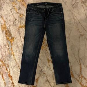 Like New Dark Wash Denim Crop Jeans